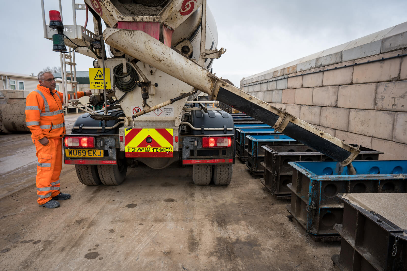 Creating cement blocks